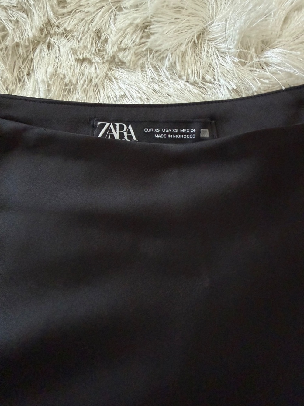 ZARA Satin Beautiful Skirt. New. - Picture 9 of 11